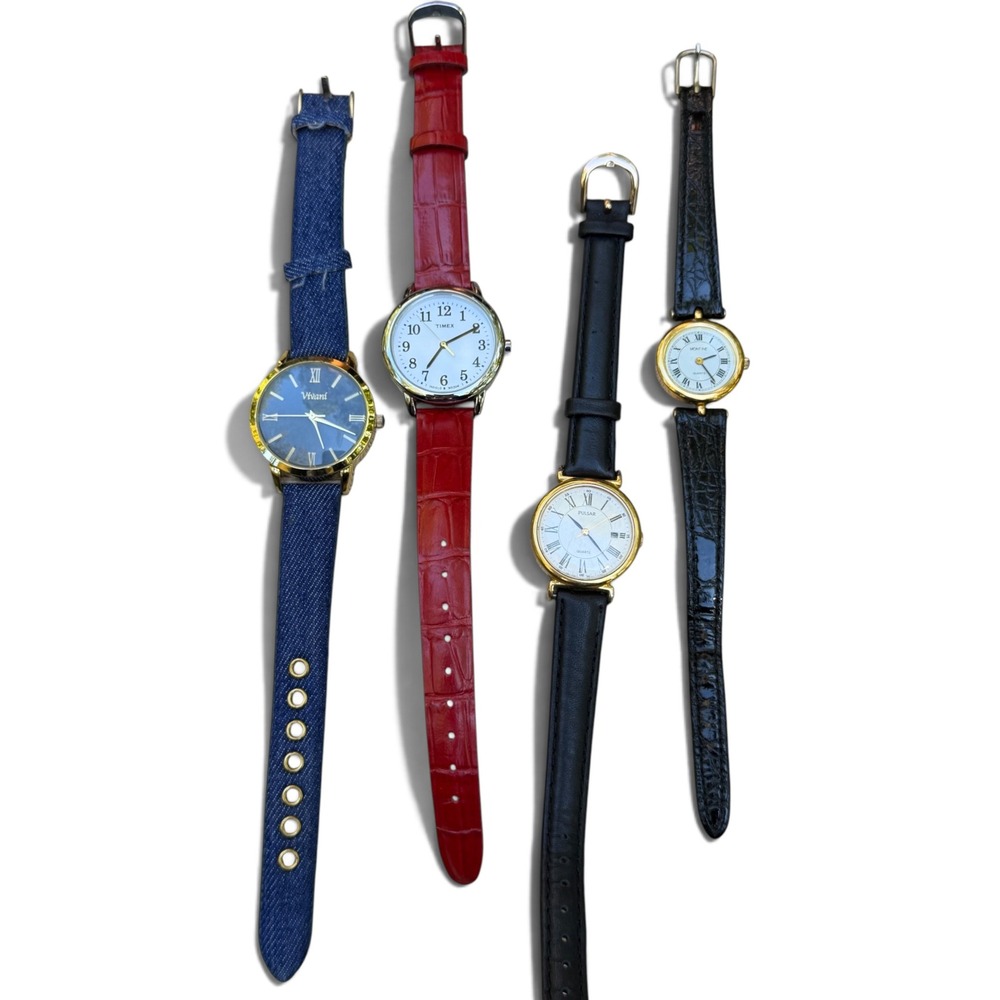 Timex Easy Reader TW2P68700 Womens Watch Indiglo Red Croco Leather Strap Silver